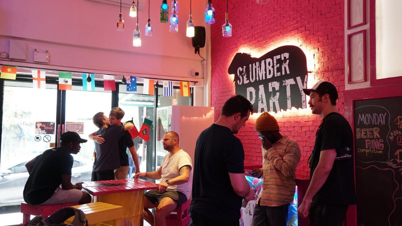 Хостел Slumber Bangkok Soi 1 Экстерьер фото